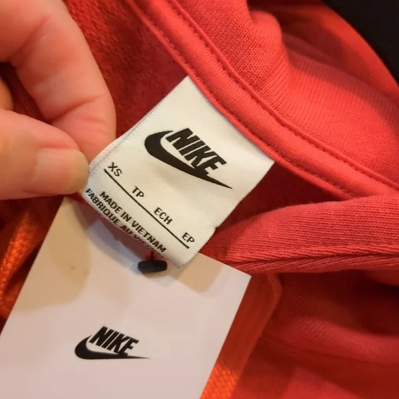 Nike Classic Oversized Fleece Hoodie - Picture 4 of 7